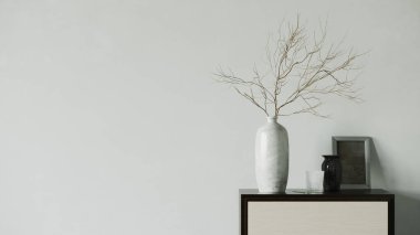 Masadaki dekoratif vazo.