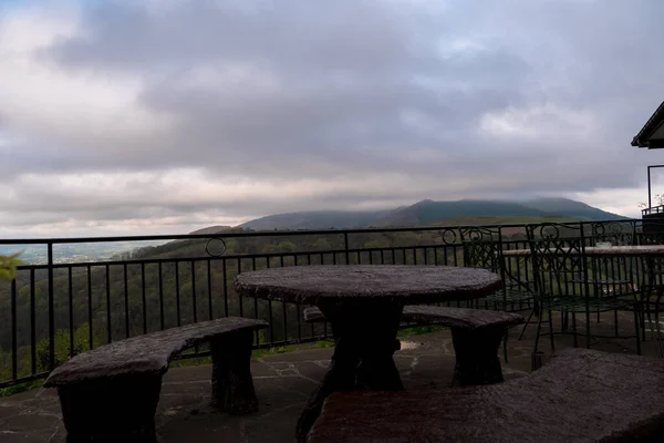 Mirador Destino Con Una Mesa Bancos Con Vistas Una Vista — Foto de Stock