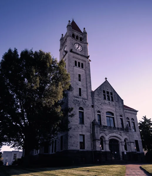 ゼニア州のグリーン郡庁舎の垂直撮影 オハイオ州 アメリカ合衆国 — ストック写真