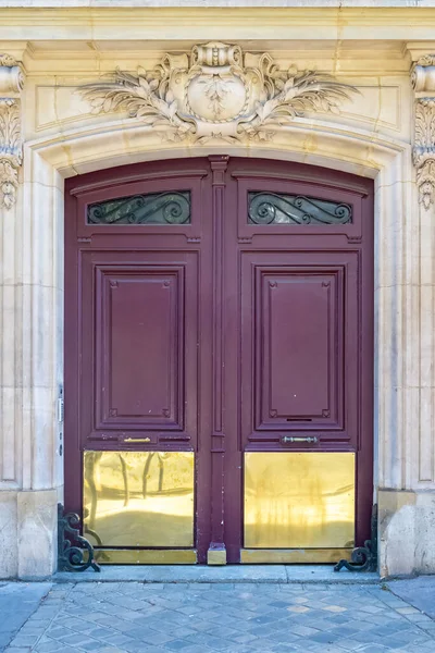 Париж Старая Деревянная Дверь Типичное Здание Центре — стоковое фото