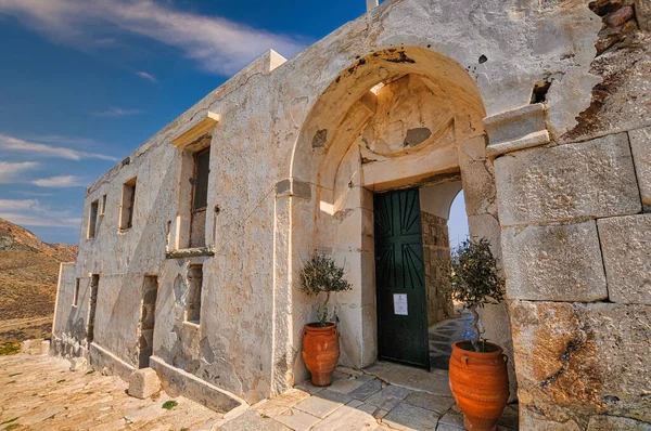 Traditional Orthodox Monastery Zoodochos Pigi Anafi Main Gate — Stock Photo, Image