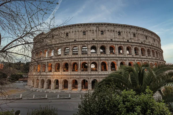 Iconic Colosseum Rome Scenic Sunset Sky Background — Stock fotografie