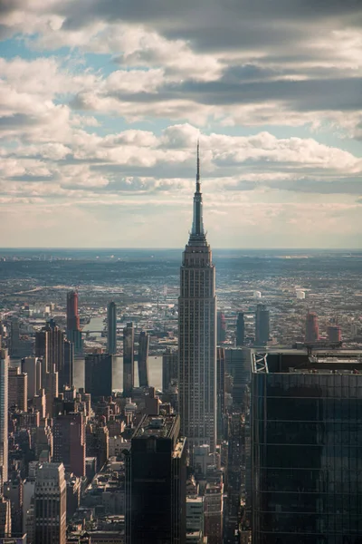 Здание Эмпайр Стейт Прекрасным Видом Нью Йорк Облачным Небом — стоковое фото
