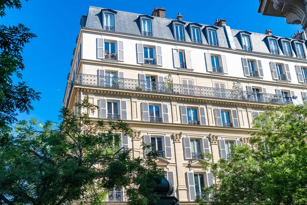 Paryż Piękny Budynek Avenue Republique 11E Dzielnicy — Zdjęcie stockowe