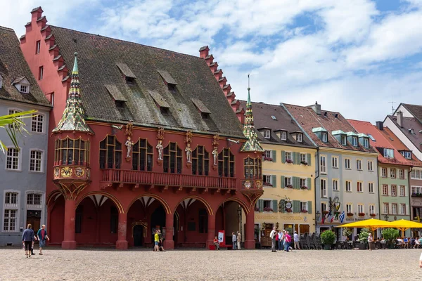 Munsterplatz Torg Med Sina Historiska Byggnader Centrala Freiburg Tyskland Europa — Stockfoto