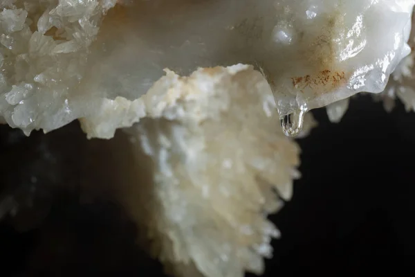 Fino Estalactite Icicles Pendurar Teto Caverna Cuevas Bellamar Cuba — Fotografia de Stock