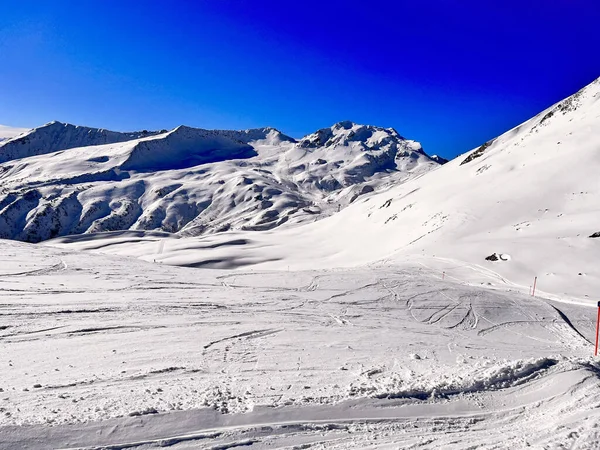 Schöne Aufnahme Einer Verschneiten Landschaft — Stockfoto