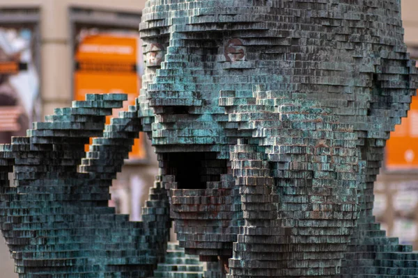 Närbild Marc Didous Skulptur Kan Höra Turin Italien — Stockfoto