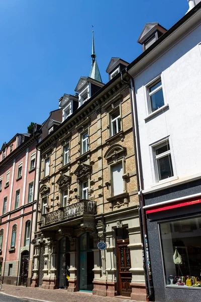 Retrato Vertical Belo Edifício Histórico Centro Freiburg Alemanha Europa — Fotografia de Stock