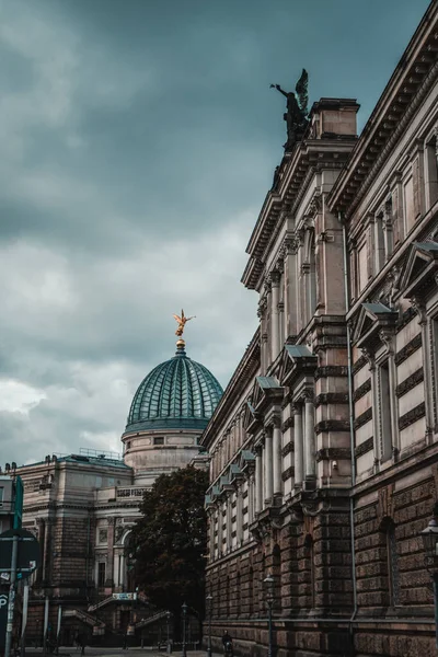 Kasvetli Bir Günde Dresden Eski Kasabasının Fotoğrafı — Stok fotoğraf