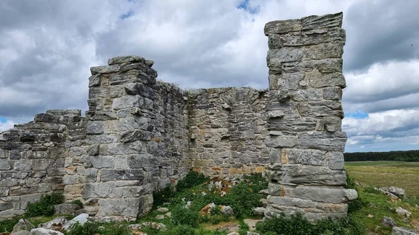 Schöne Aufnahme Eines Rothley Schlosses Mit Grünem Gras Und Blauem — Stockfoto