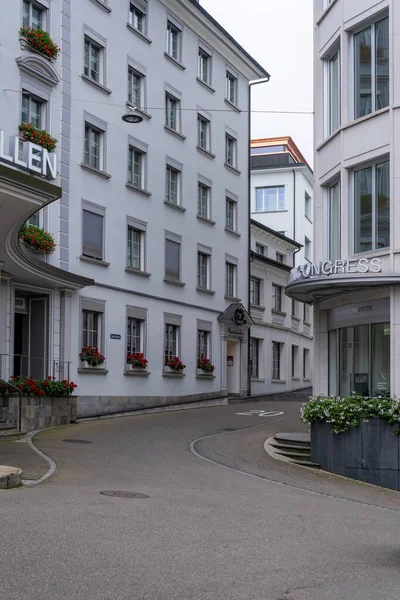 Plano Vertical Calle Ciudad Con Edificios Urbanos Modernos Saint Gallen —  Fotos de Stock