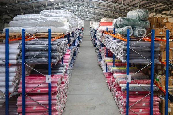 Travailleurs Dans Textile Produits Contrôle Entrepôt — Photo