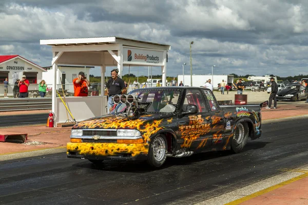 Camion Course Ligne Départ Une Course Drag Circuit Automobile Gimli — Photo