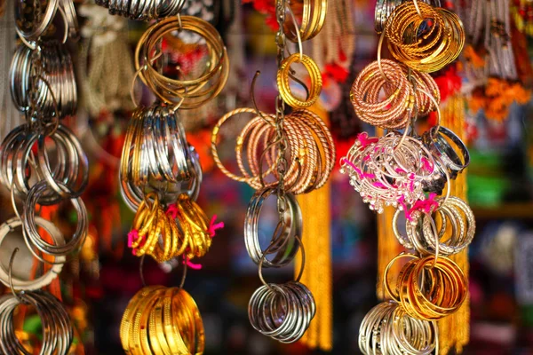 Closeup Shot Hanging Bracelets Bangles Market — Stock Photo, Image