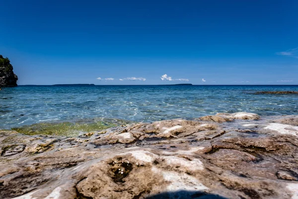 Eine Nahaufnahme Von Steinen Strand Während Des Tages — Stockfoto