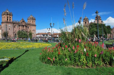 Peru 'nun Cusco şehrinde tipik İspanyol mimarisi
