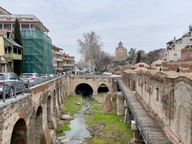 Tiflis, Georgia 'daki Sülfür Hamamları ve Leghvtakhevi Kanyonu.