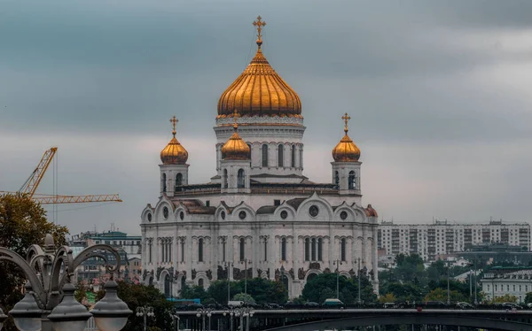 Den Dystra Molniga Himlen Över Kristi Katedral Frälsaren Moskva Ryssland — Stockfoto