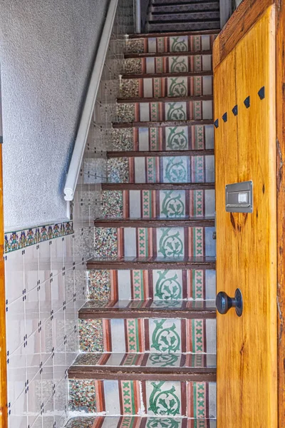 Vertical Shot Traditional Moroccan Stairs Decorated Tiles — Stock Photo, Image