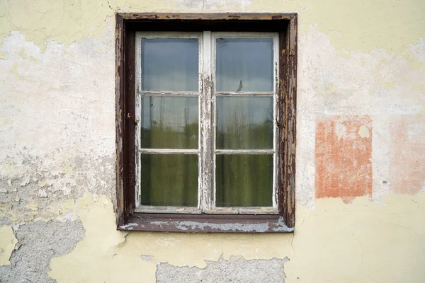 Ein Nahaufnahme Fenster Eines Alten Gebäudes — Stockfoto