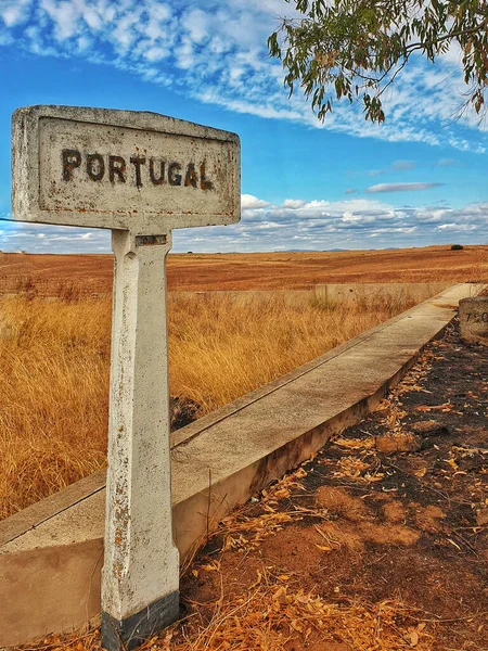 A Portugal and Spain old border sign