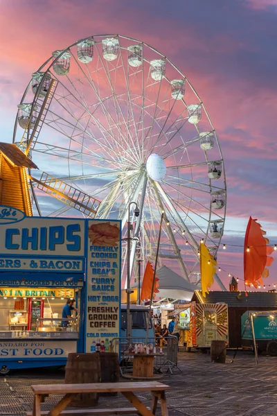 Big Wheel Funfair Ride Evening Dramatic Sunset Sky — Stock Photo, Image