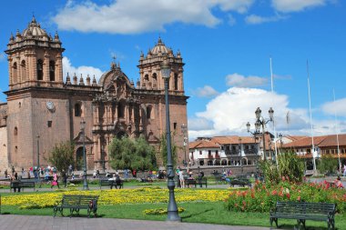Peru 'nun Cusco şehrinde tipik İspanyol mimarisi