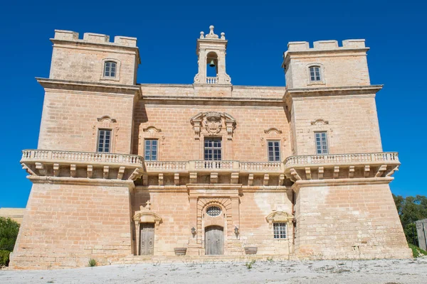 Fasada Pałacu Selmun Lub Wieży Selmun Willi Zbudowanej Stylu Barokowym — Zdjęcie stockowe
