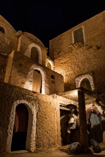 Una Vista Del Antiguo Complejo Piedra Iluminado Por Noche Túnez —  Fotos de Stock
