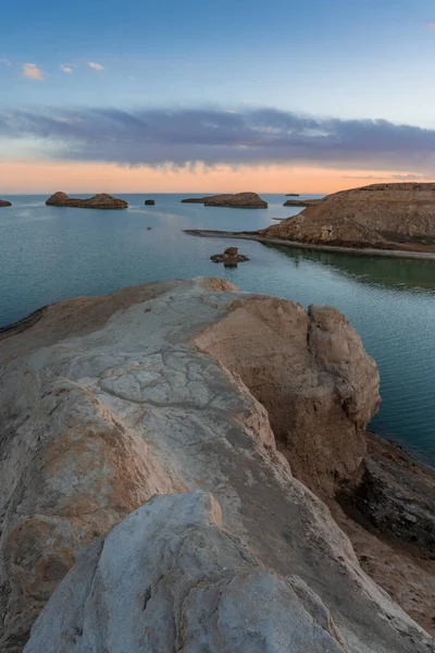 Vertical Shot Rocks Sea Scenic Sunset — Stock Photo, Image