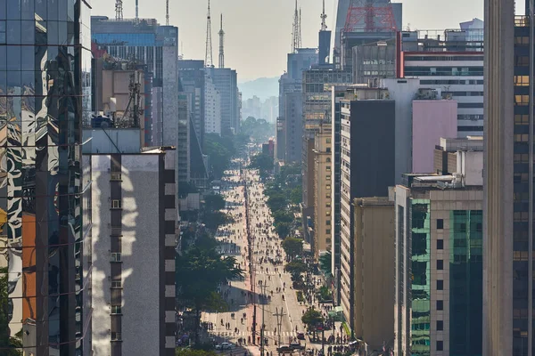 Brezilya Nın Sao Paolo Şehrinin Modern Gökdelenleri Işlek Caddelerinin Çatı — Stok fotoğraf