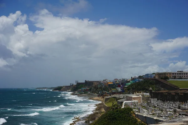 Porto Riko Nun San Juan Şehrinde Güneşli Bir Havada Kıyıda — Stok fotoğraf