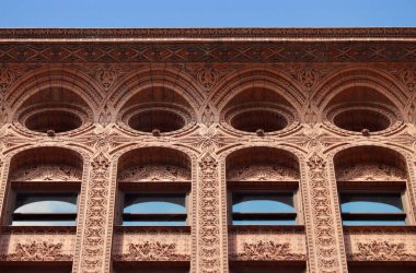 Louis Sullivan 'ın New York, Buffalo' daki 1896 Guaranty Binası.