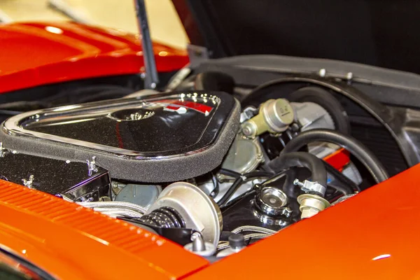 Close Car Motor World Wheel Car Show Winnipeg Canada 2013 — Stock Photo, Image