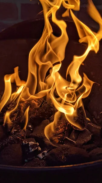 英国リンカーンシャー州スレイフォードのバーベキュー火災 — ストック写真