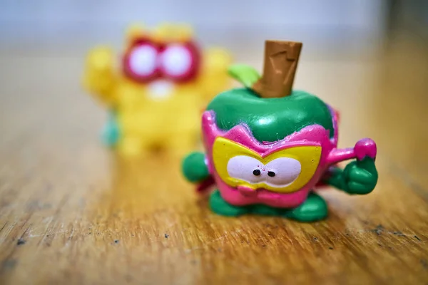 Caixa Mágica Superthings Kazoom Crianças Verde Maçã Forma Brinquedo Figurine — Fotografia de Stock