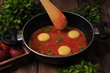 Körili yumurta, körili yumurta, Hint usulü yumurta sarısı, Hint usulü yumurta.