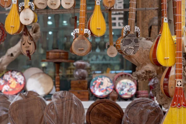 Beautiful Shot String Instruments Hanging Music Store — Stock Photo, Image