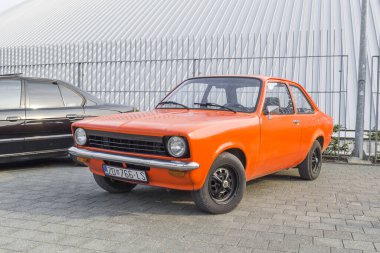 Klasik araba sergisinde Opel Kaddet c coupe eskici araba