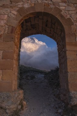 Atienza Kalesi 11. ve 12. yüzyıllar arasında İspanya 'da inşa edilmiştir.