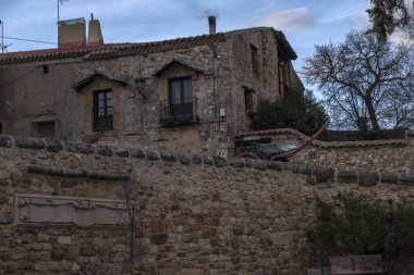 Guadalajara, İspanya 'nın Kastilya-La Mancha eyaletinde yer alan bir şehirdir.