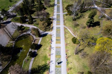 Çek Cumhuriyeti 'nin Olomouc kentindeki botanik bahçesinin havadan görünüşü