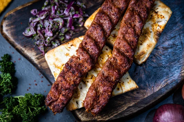 Kebab Est Plat Viande Cuit Avec Ses Origines Dans Les — Photo