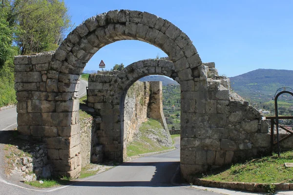 Ворота Казамари Ворота Касамари Типичные Римские Оборонительные Ворота Датируемые Веками — стоковое фото