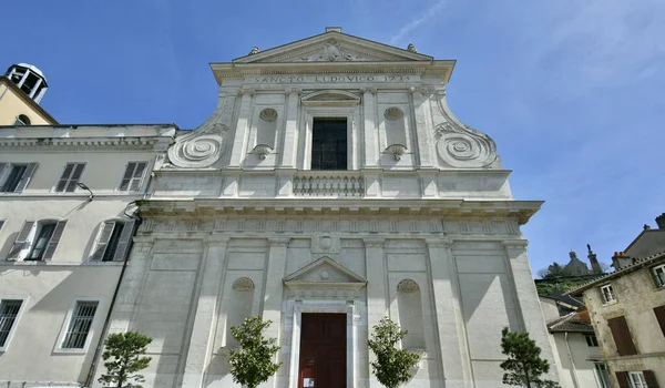 Tiro Ângulo Baixo Belo Exterior Igreja Gesu Roma Itália — Fotografia de Stock