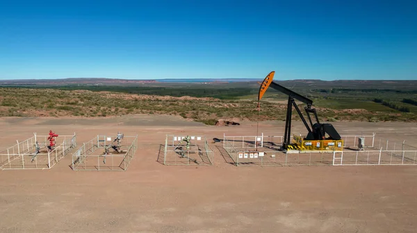 Pozos Extracción Petróleo Inyección Agua Secundaria Neuquén Argentina — Foto de Stock