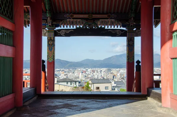 Terraço Edifício Tradicional Japonês Kyoto Com Vista Para Cidade — Fotografia de Stock
