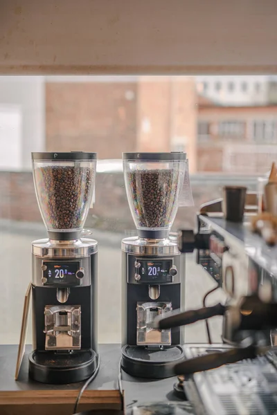 Vertical Shot Espresso Grinders Coffee Shop — Stock Photo, Image