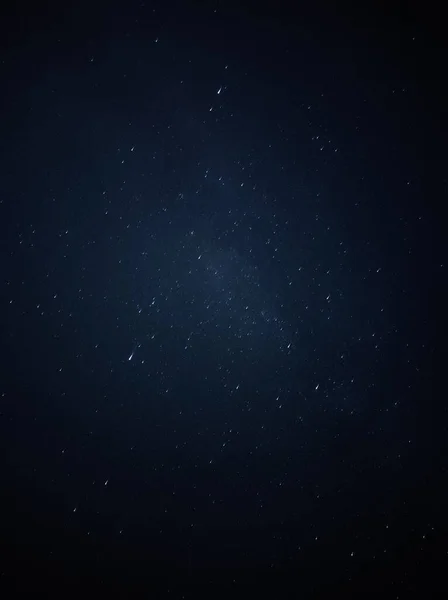 Вертикальный Снимок Звездной Ночи — стоковое фото